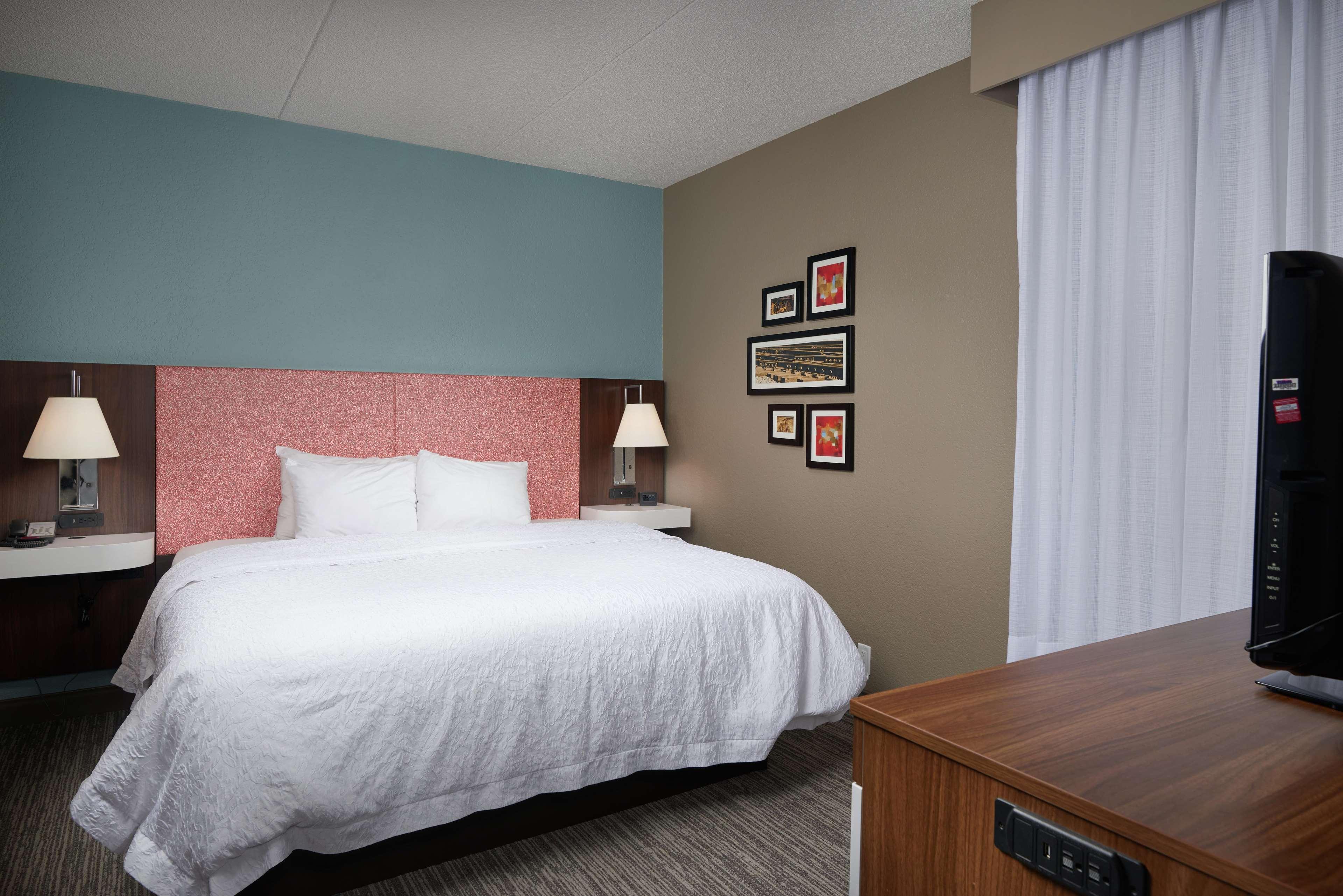 Hampton Inn Hanover Bagian luar foto