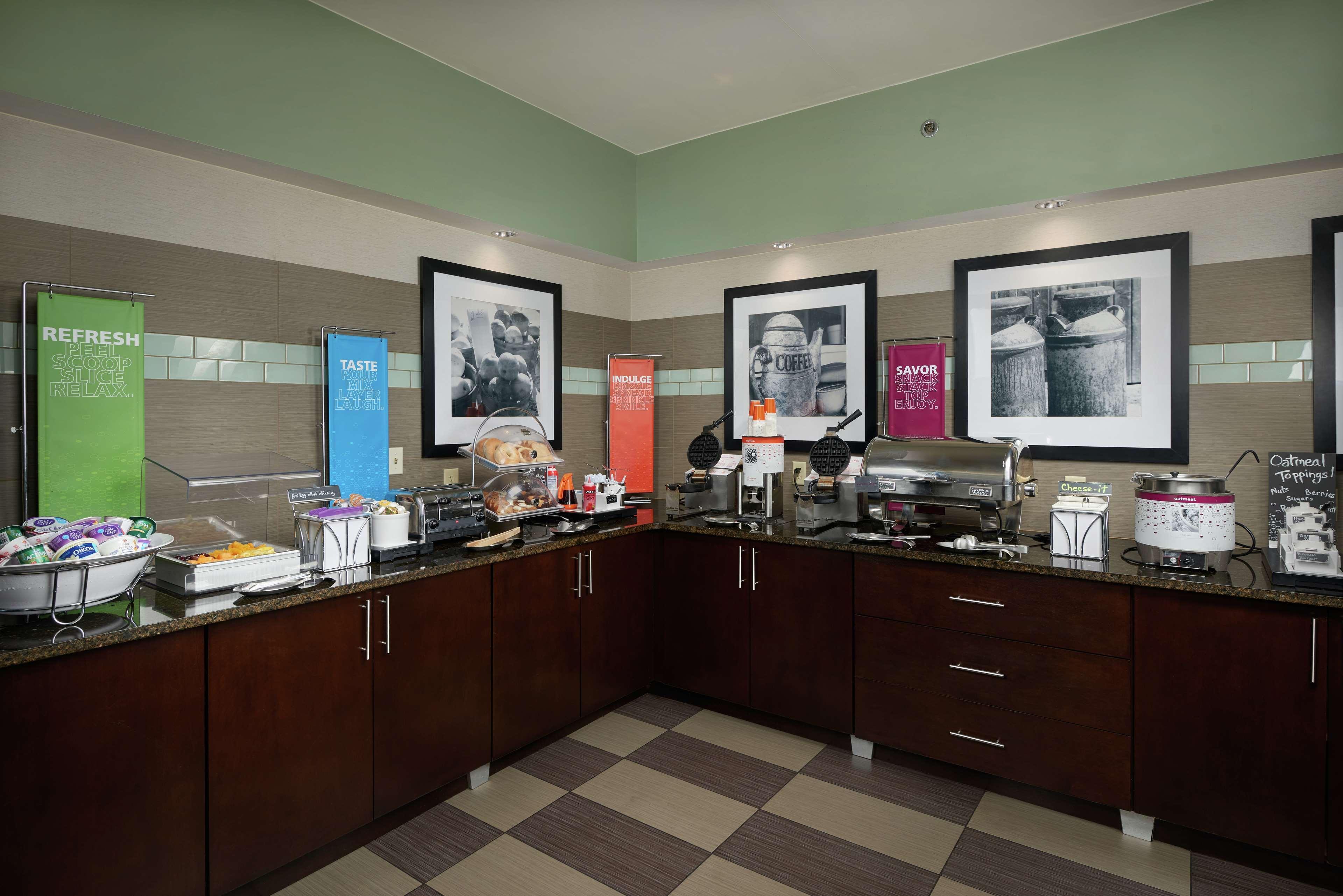 Hampton Inn Hanover Bagian luar foto