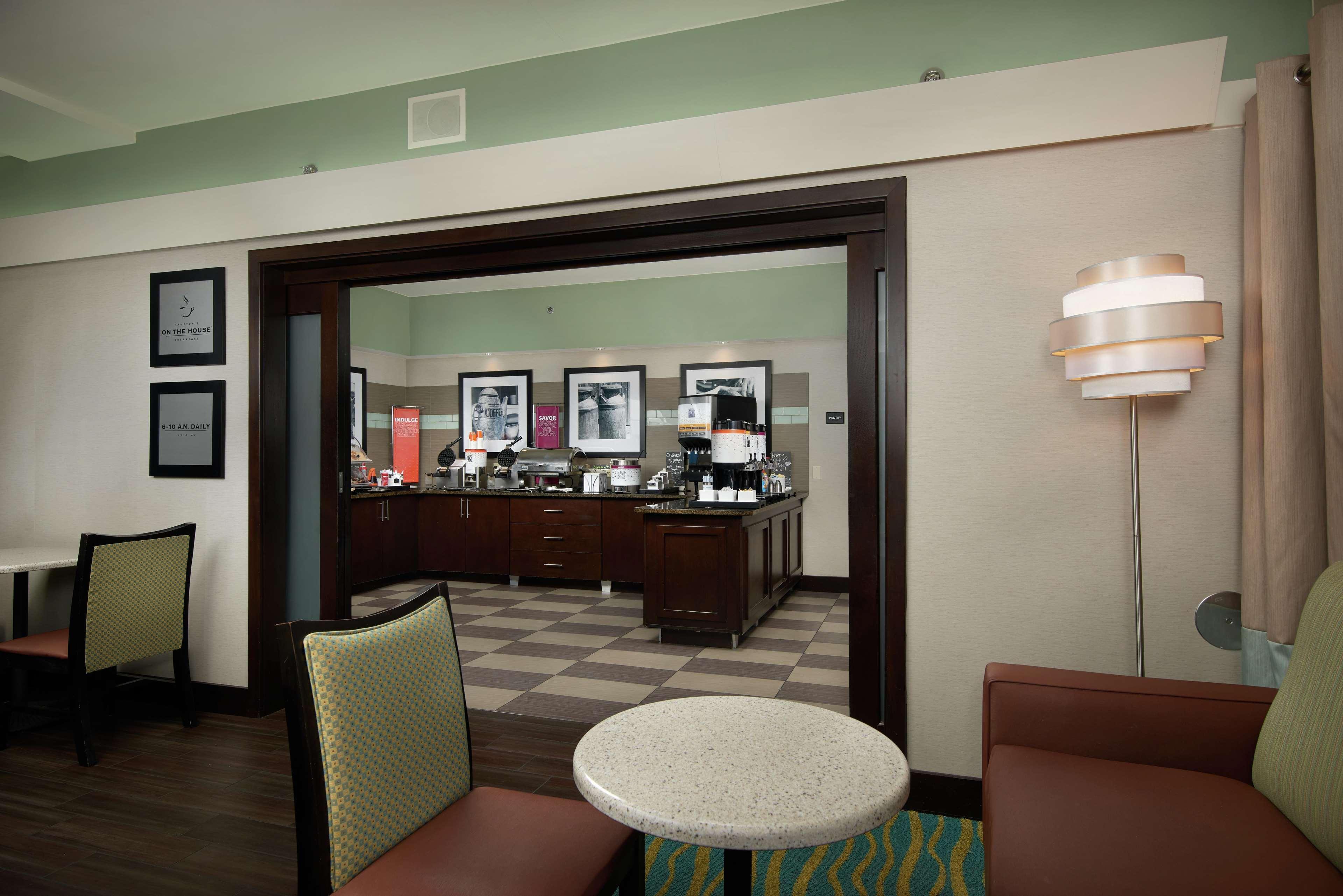Hampton Inn Hanover Bagian luar foto