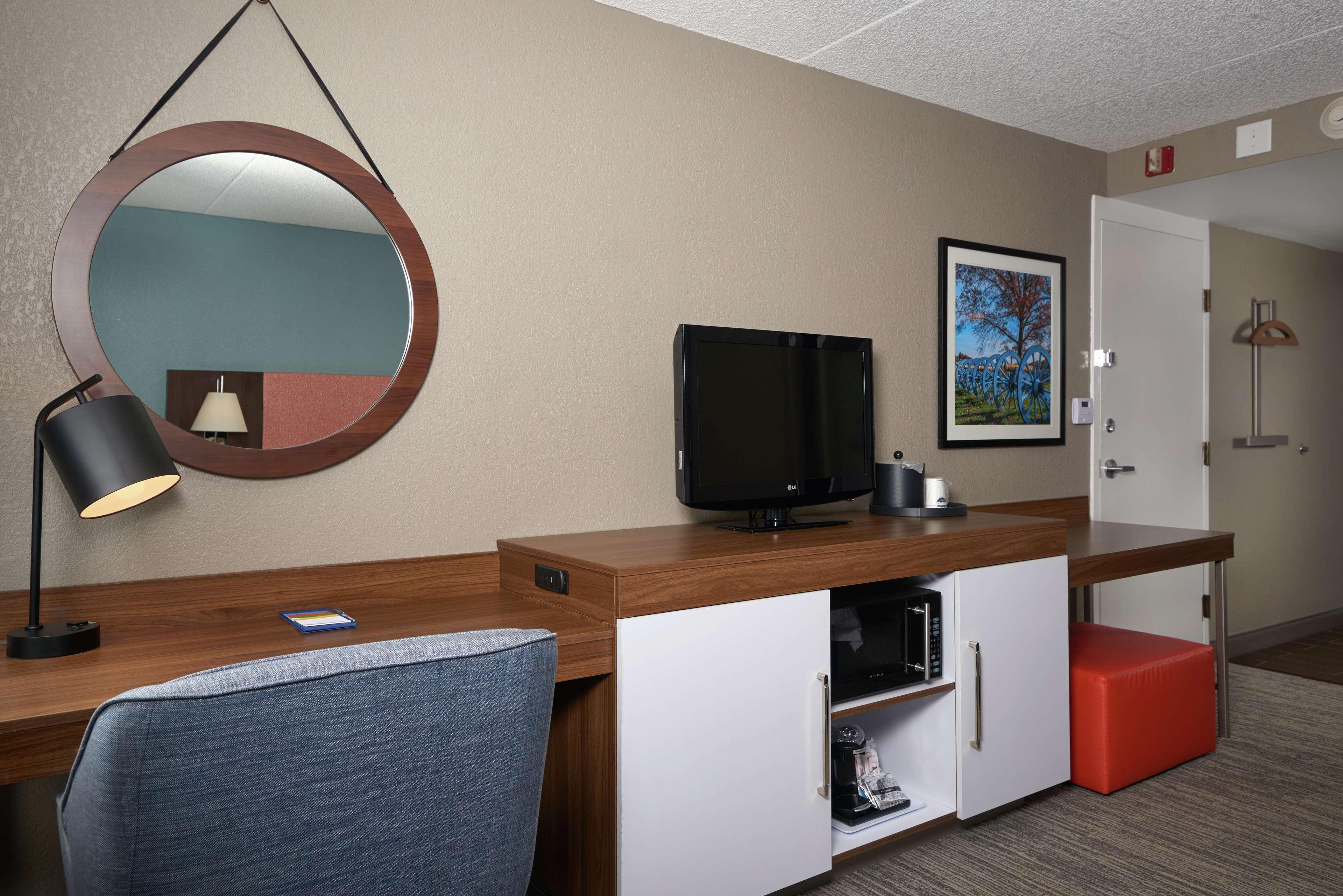 Hampton Inn Hanover Bagian luar foto