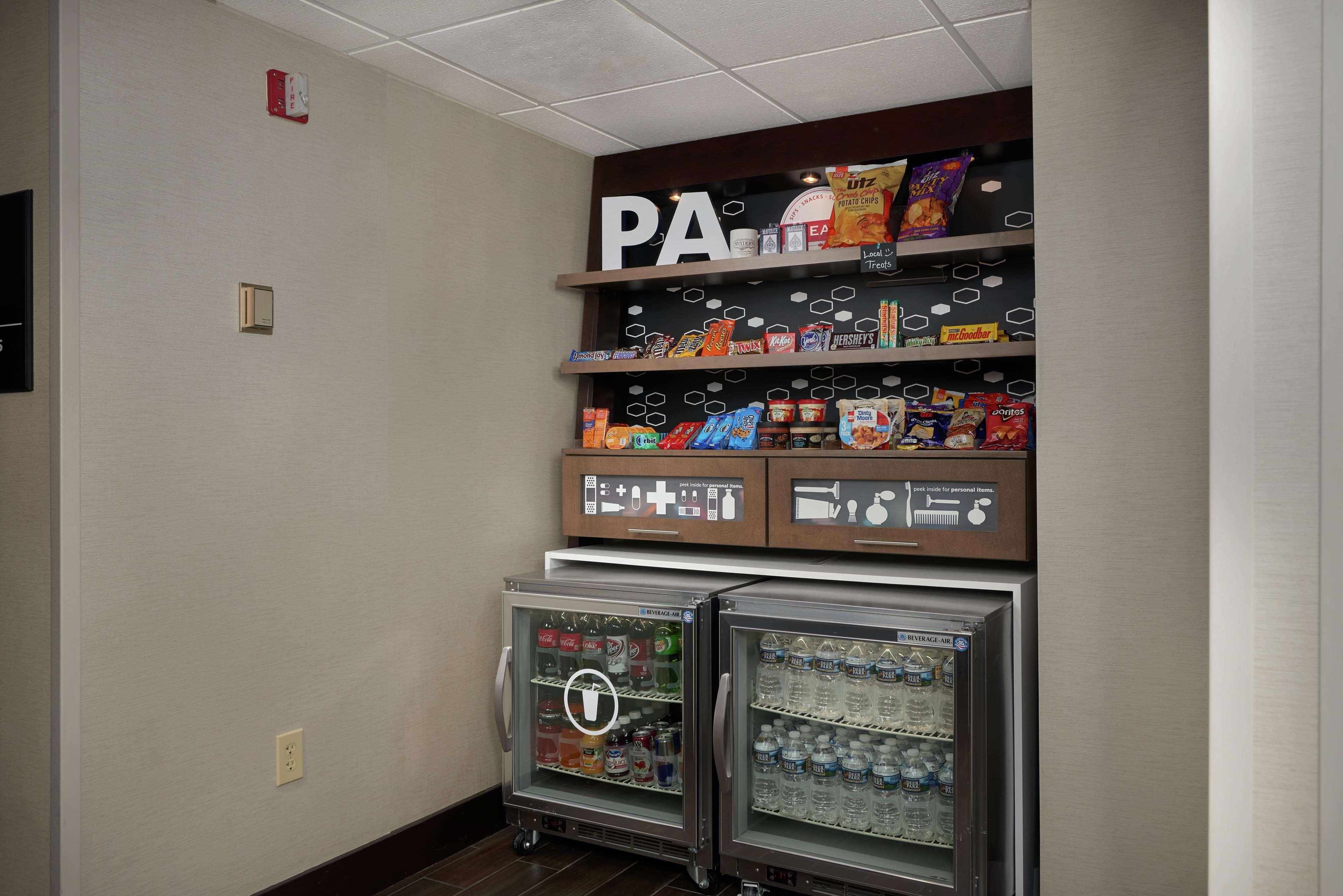 Hampton Inn Hanover Bagian luar foto