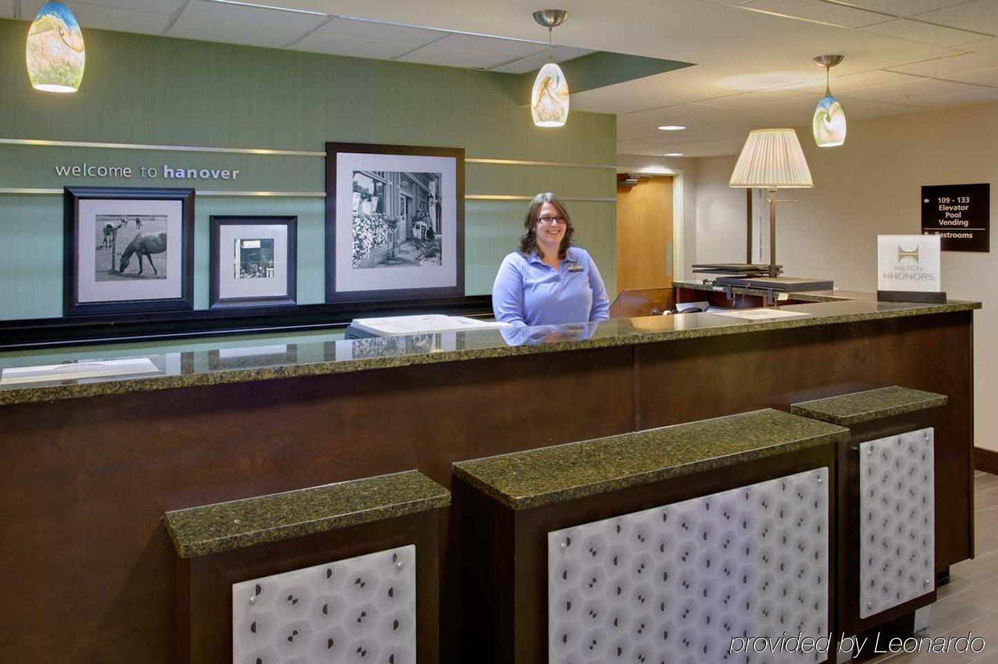 Hampton Inn Hanover Bagian luar foto